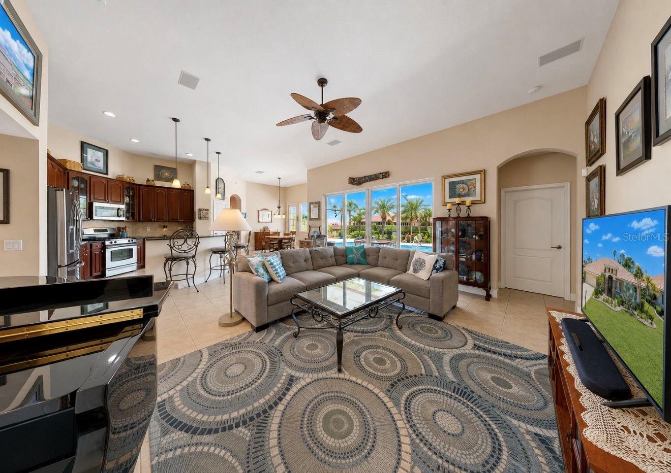 SUN CITY CENTER UNIT 262 PH - Residential