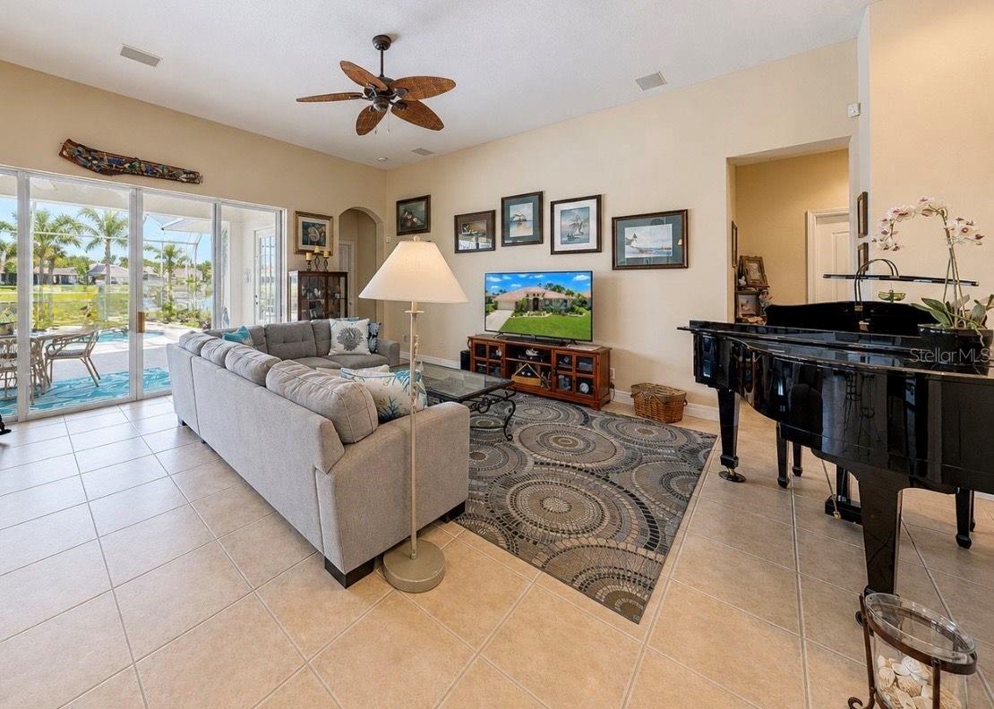 SUN CITY CENTER UNIT 262 PH - Residential