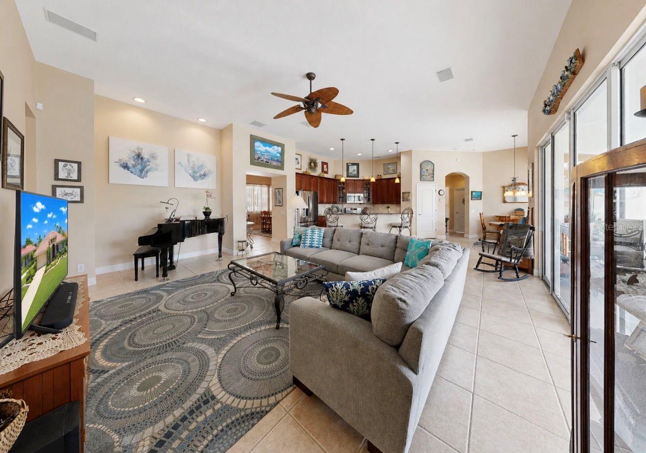 SUN CITY CENTER UNIT 262 PH - Residential