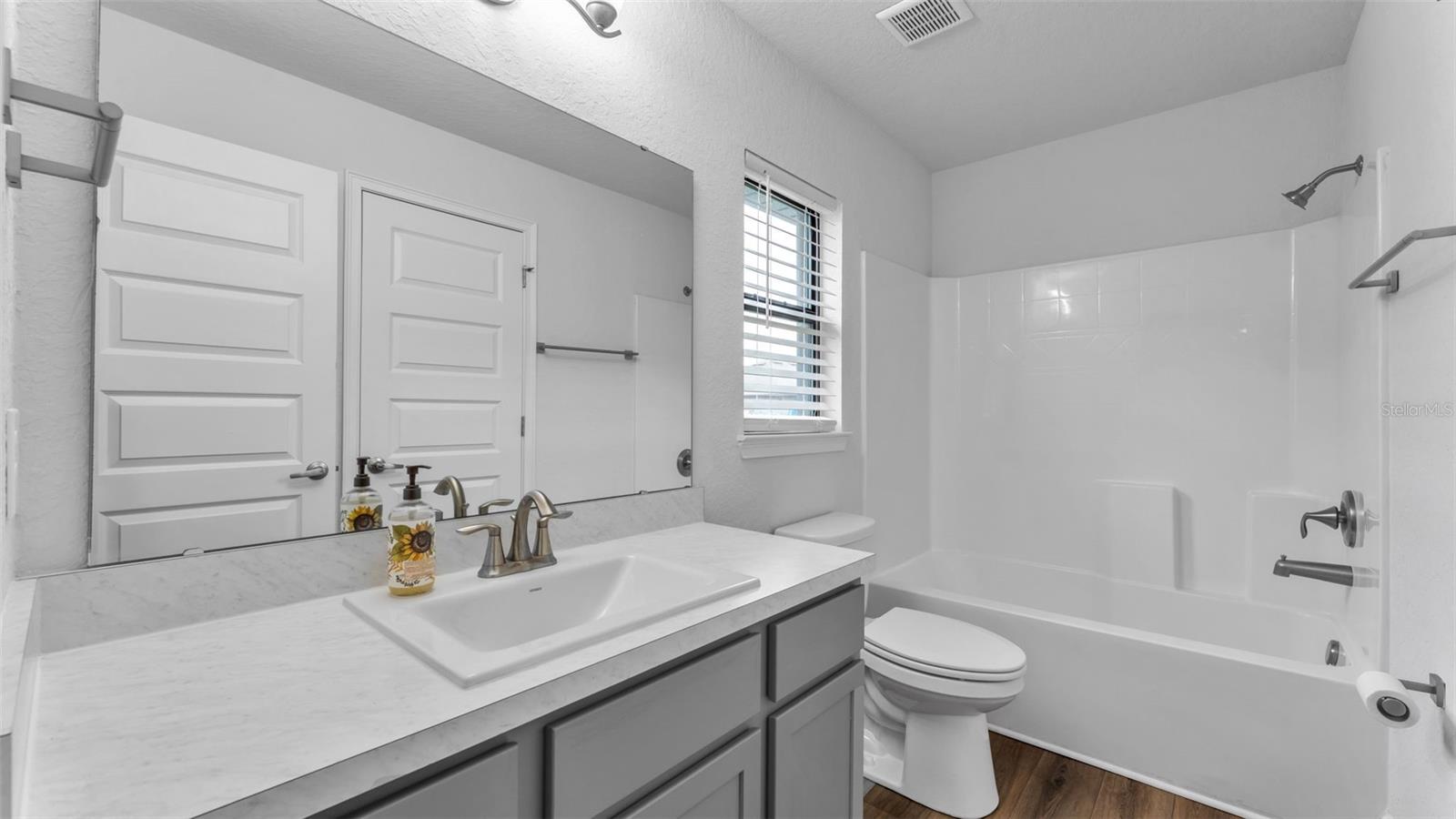 HERITAGE PARK - Residential