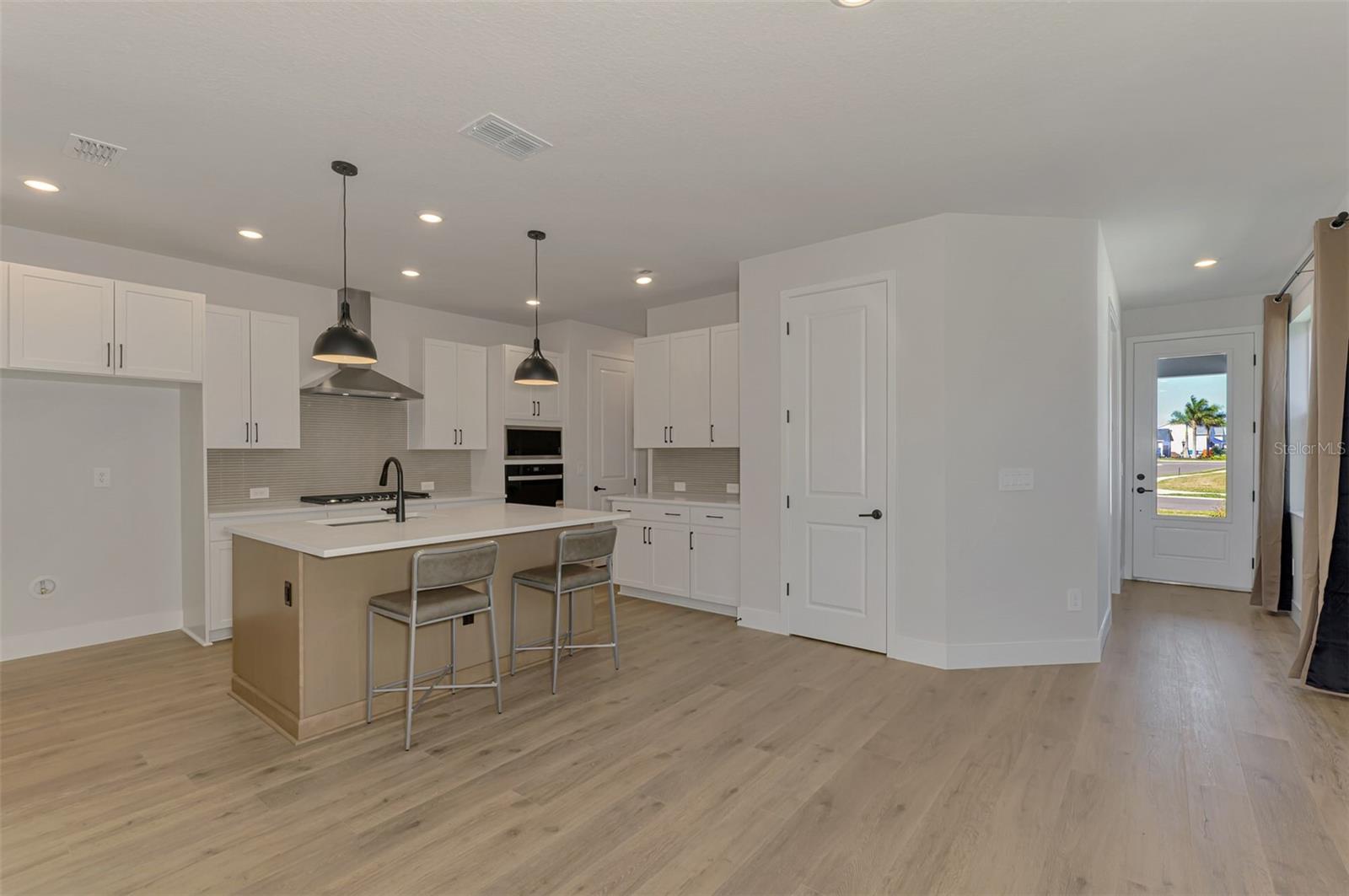 GRACEWATER/SARASOTA PH 1 - Residential Lease