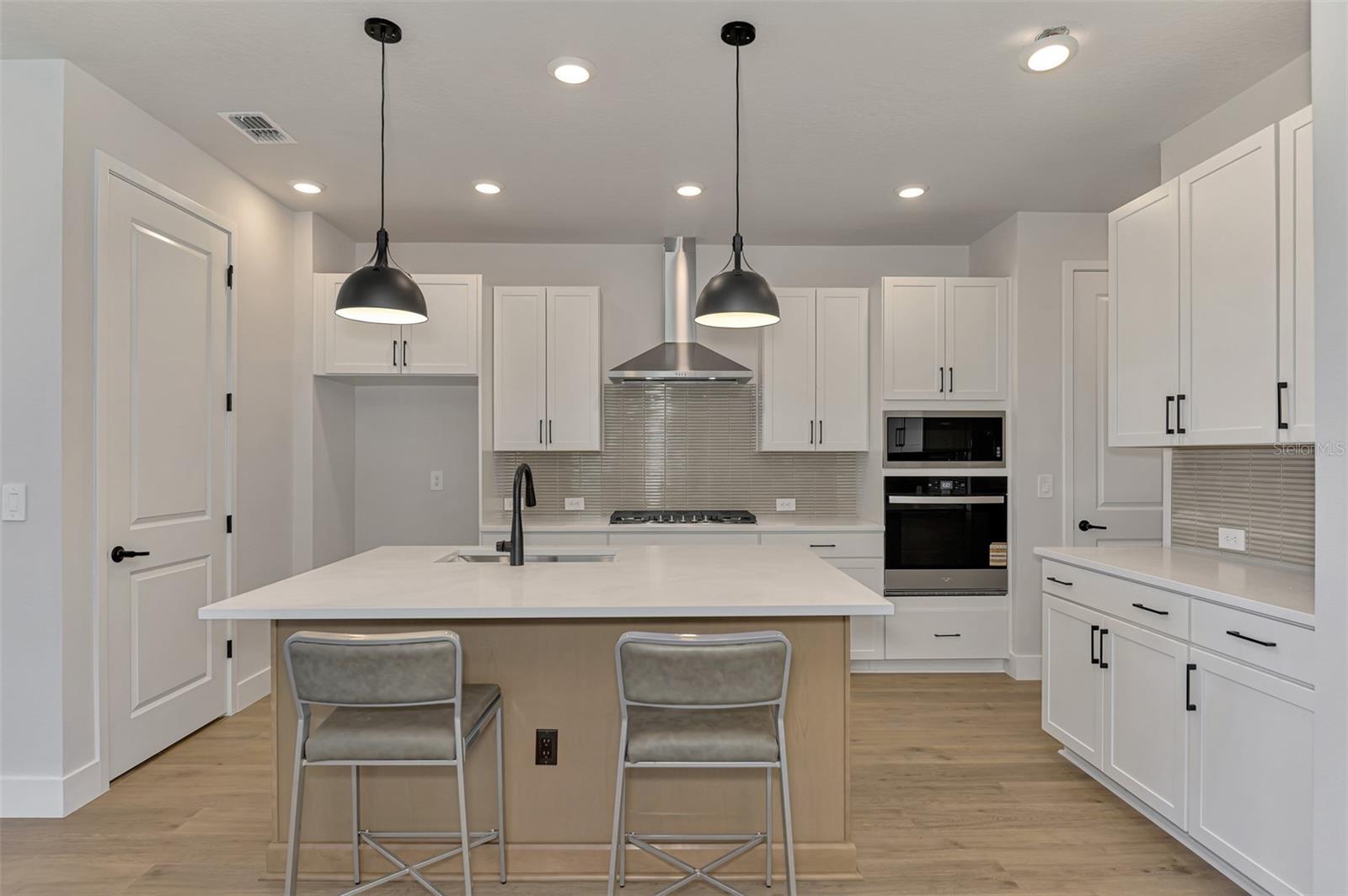 GRACEWATER/SARASOTA PH 1 - Residential Lease