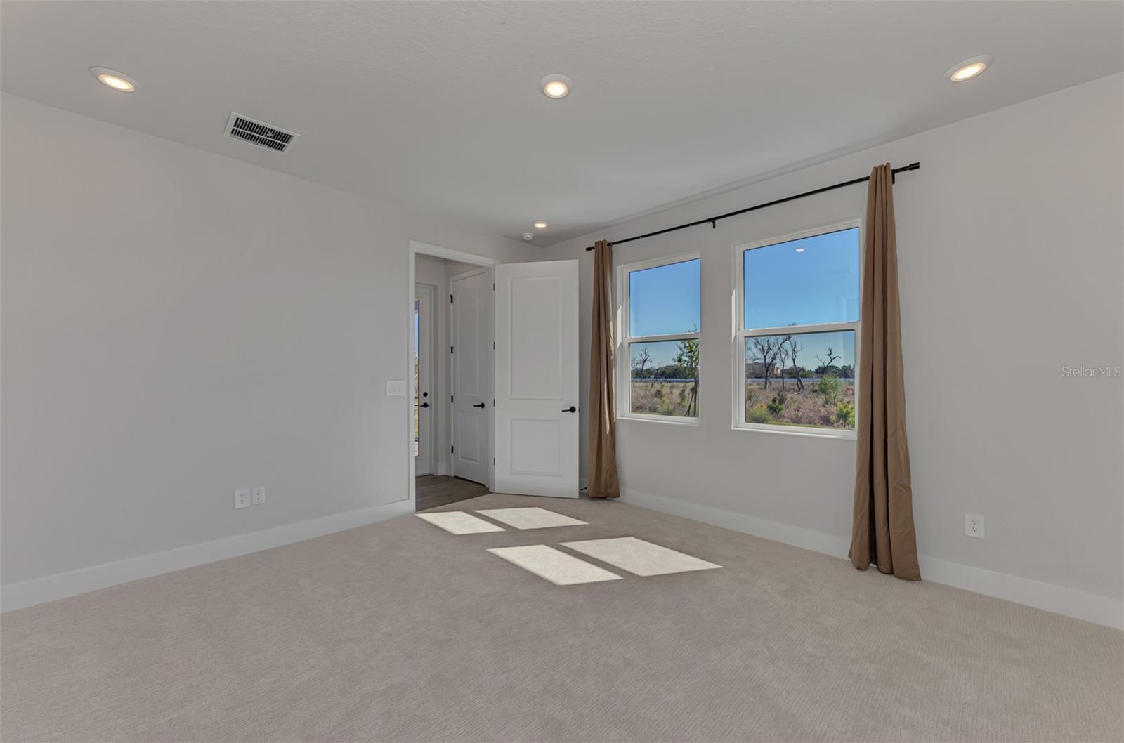 GRACEWATER/SARASOTA PH 1 - Residential Lease