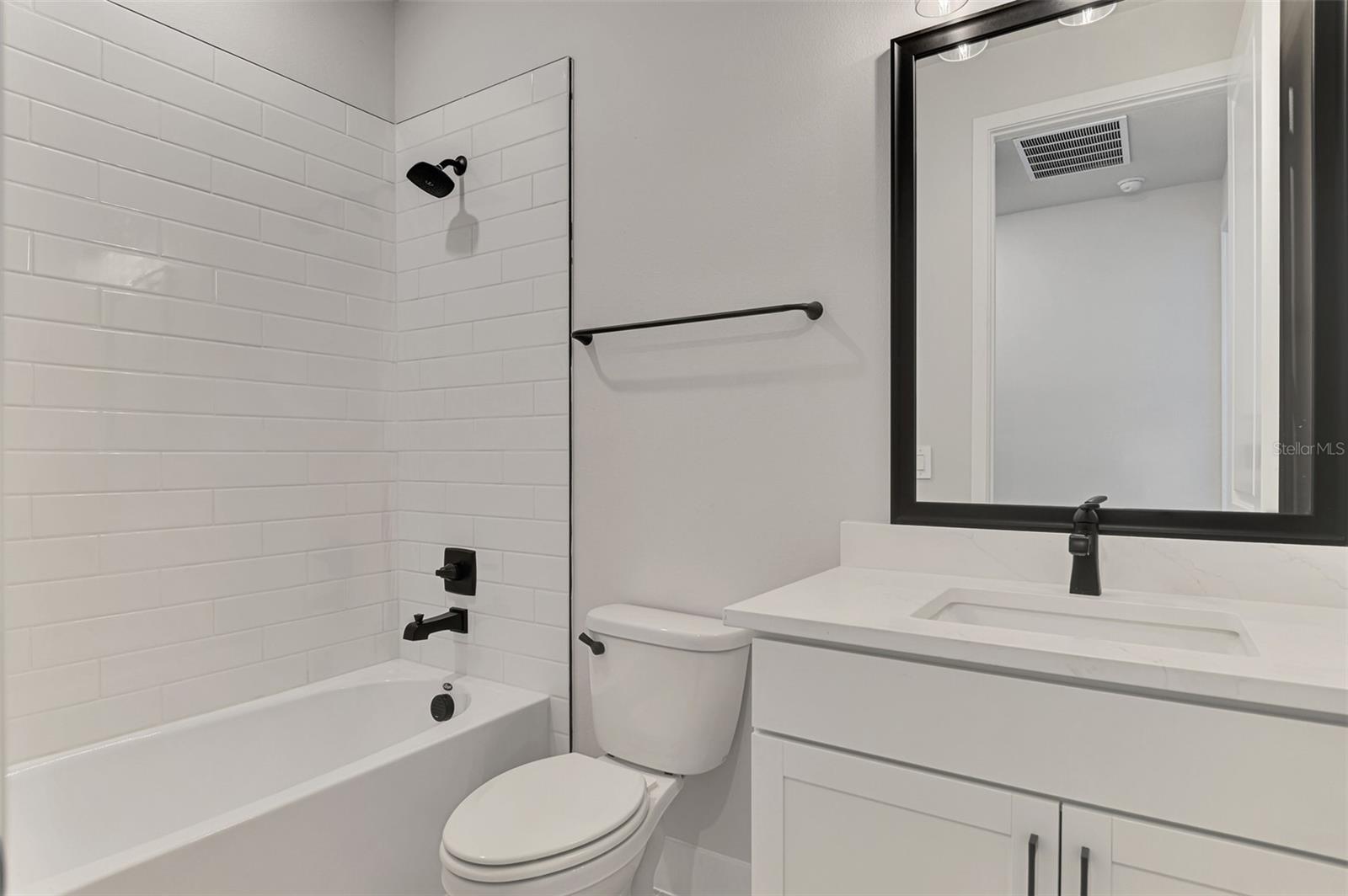 GRACEWATER/SARASOTA PH 1 - Residential Lease