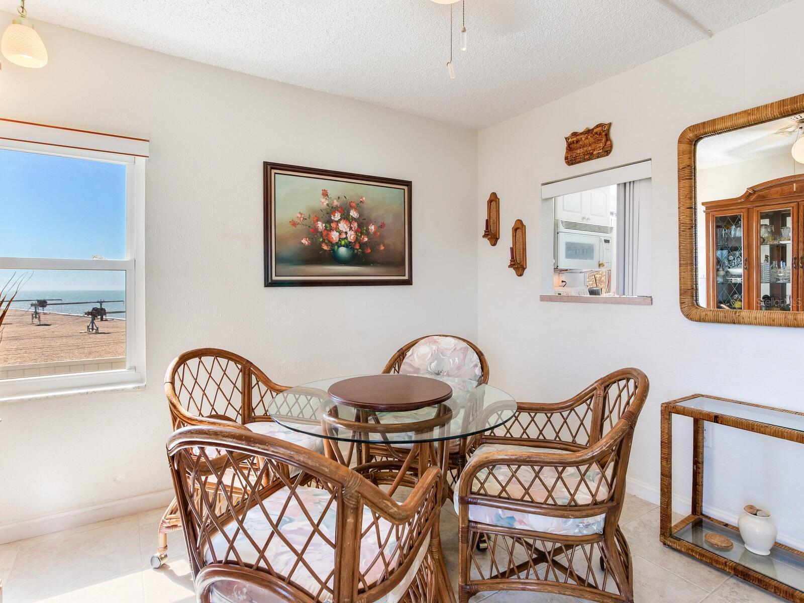 TAHITIAN TOWERS CONDO - Residential