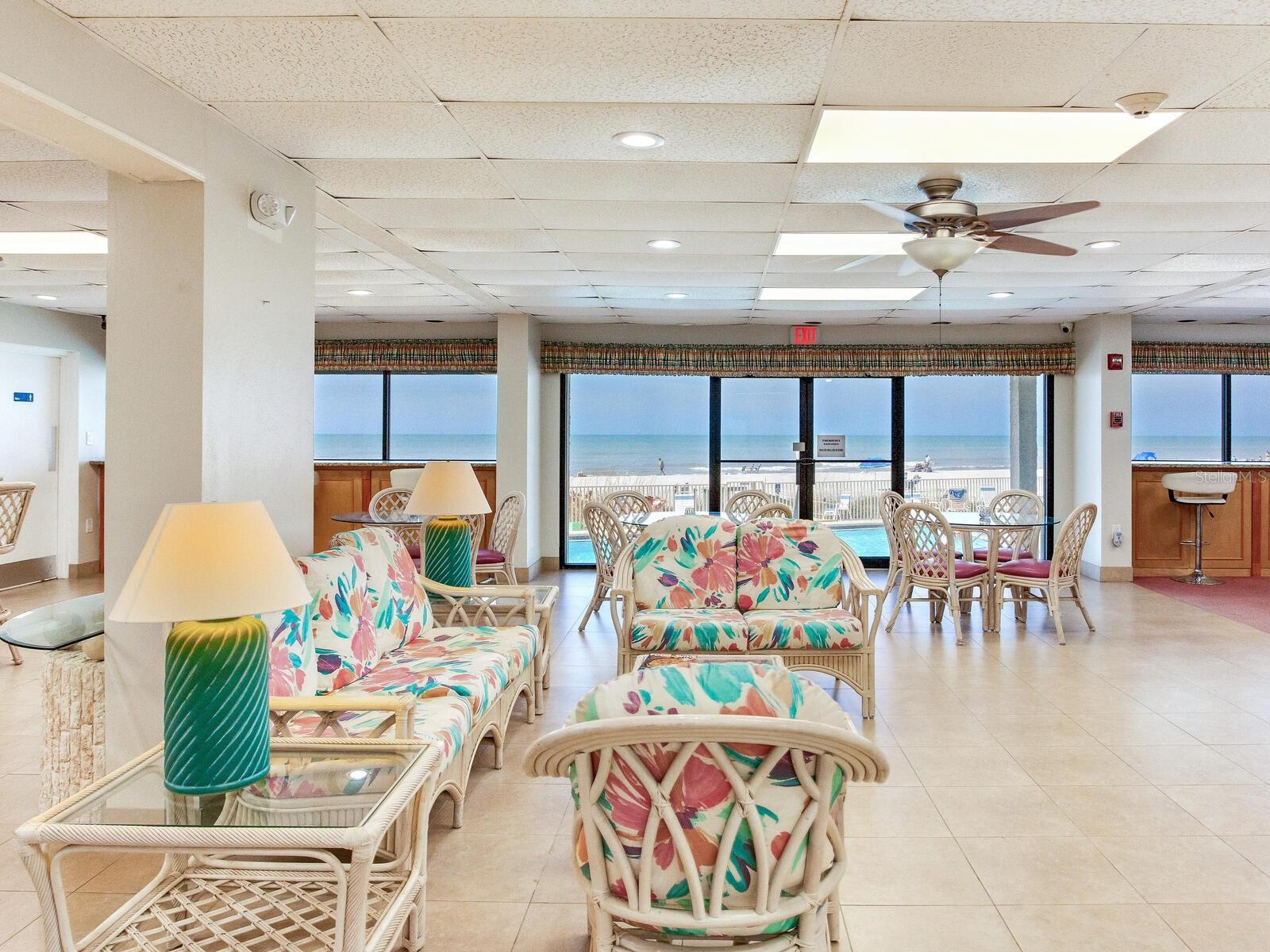 TAHITIAN TOWERS CONDO - Residential