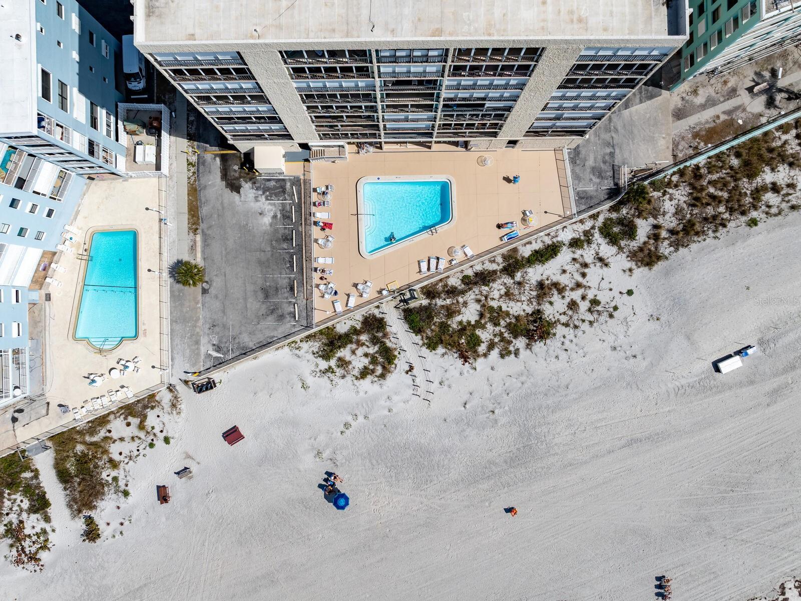 TAHITIAN TOWERS CONDO - Residential