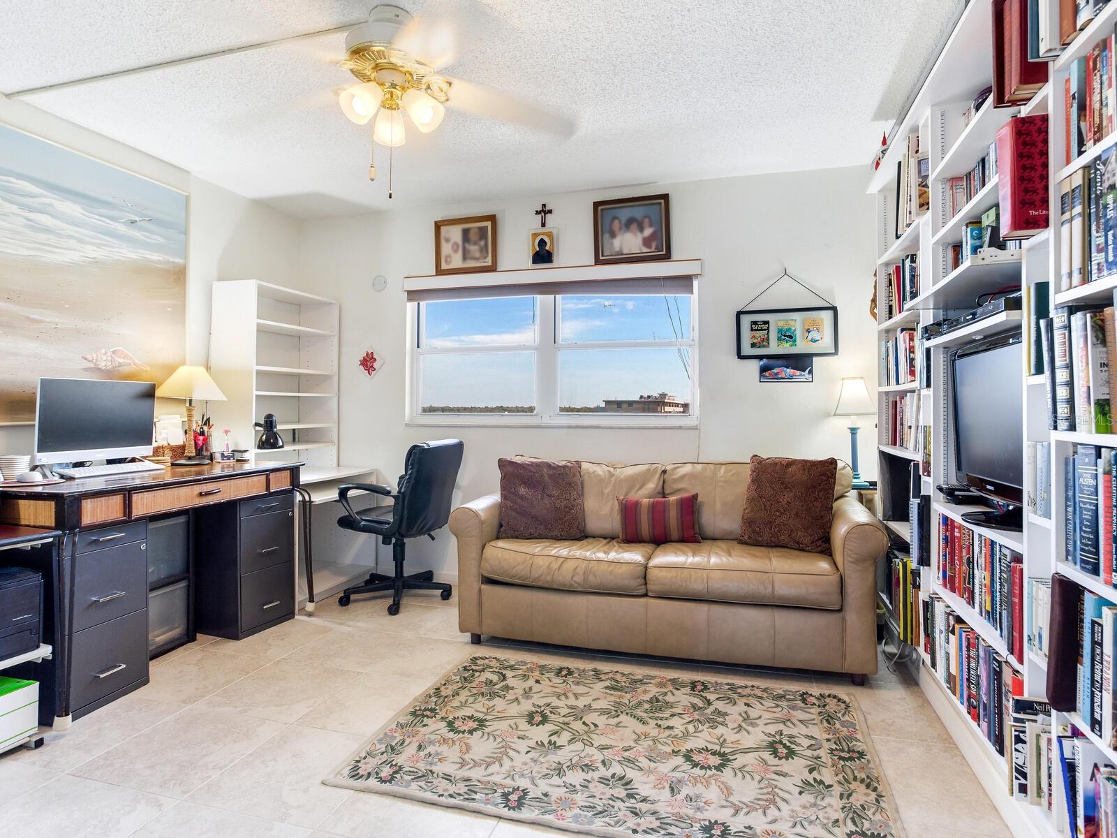 TAHITIAN TOWERS CONDO - Residential