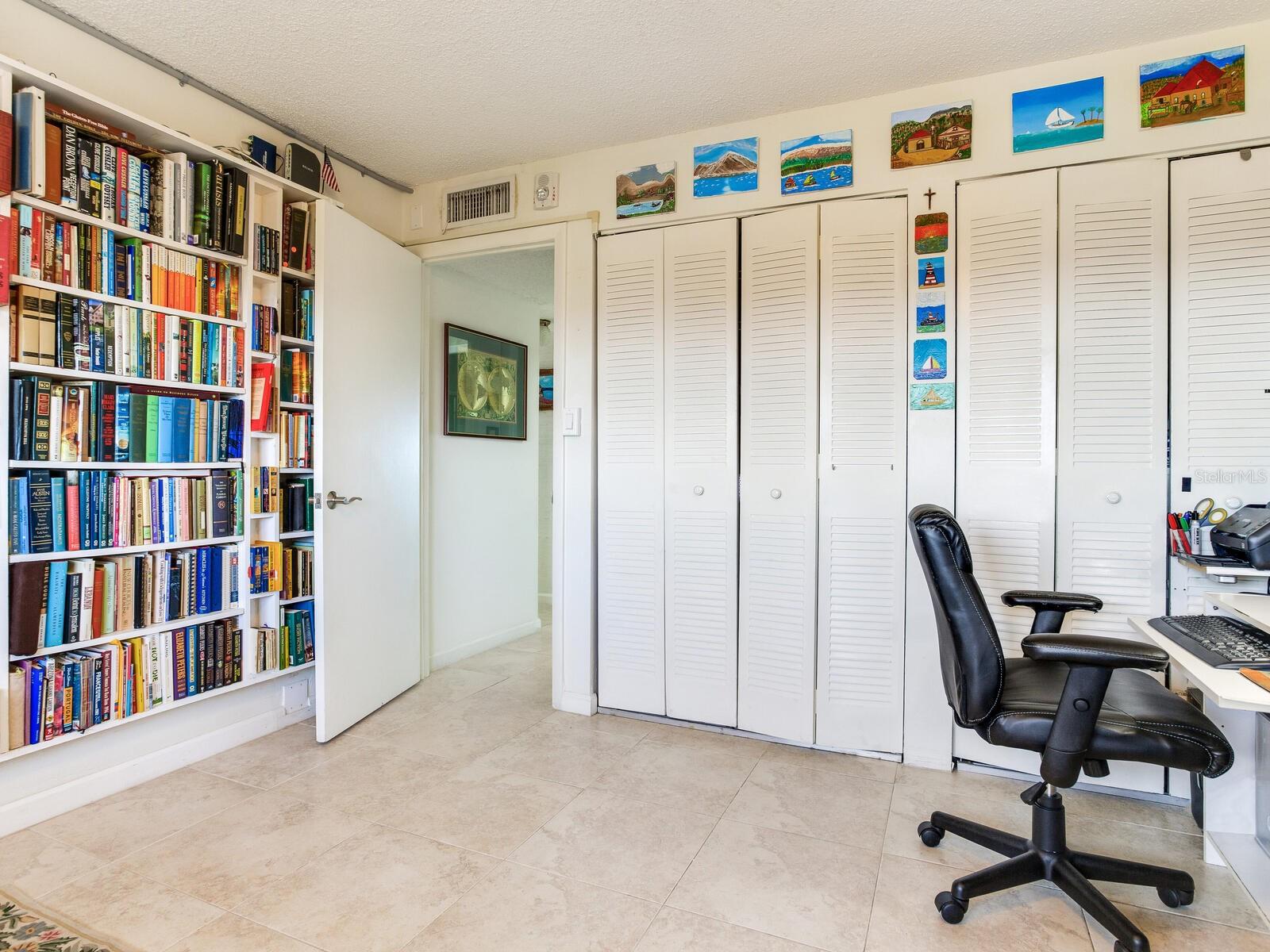 TAHITIAN TOWERS CONDO - Residential