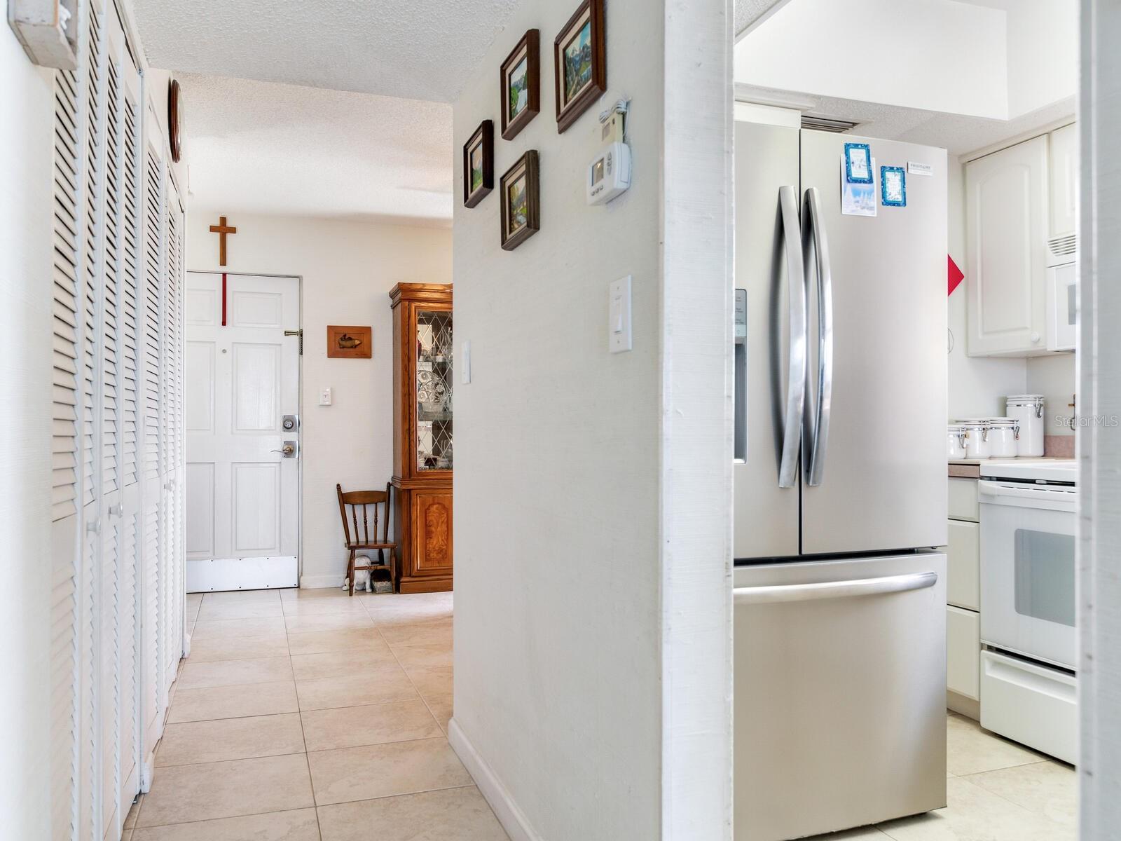 TAHITIAN TOWERS CONDO - Residential