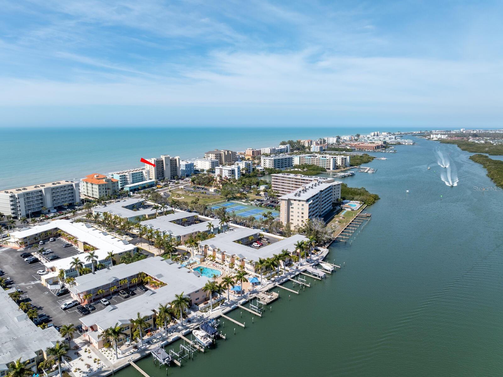 TAHITIAN TOWERS CONDO - Residential