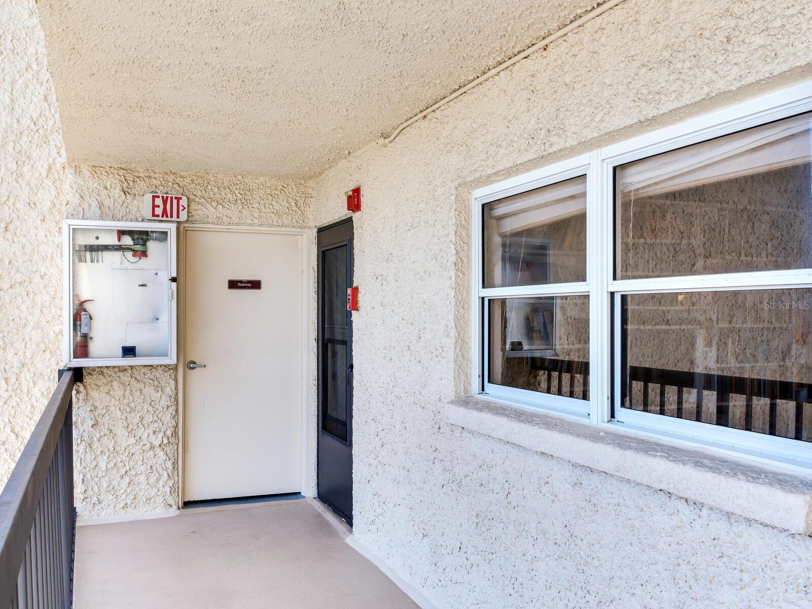 TAHITIAN TOWERS CONDO - Residential