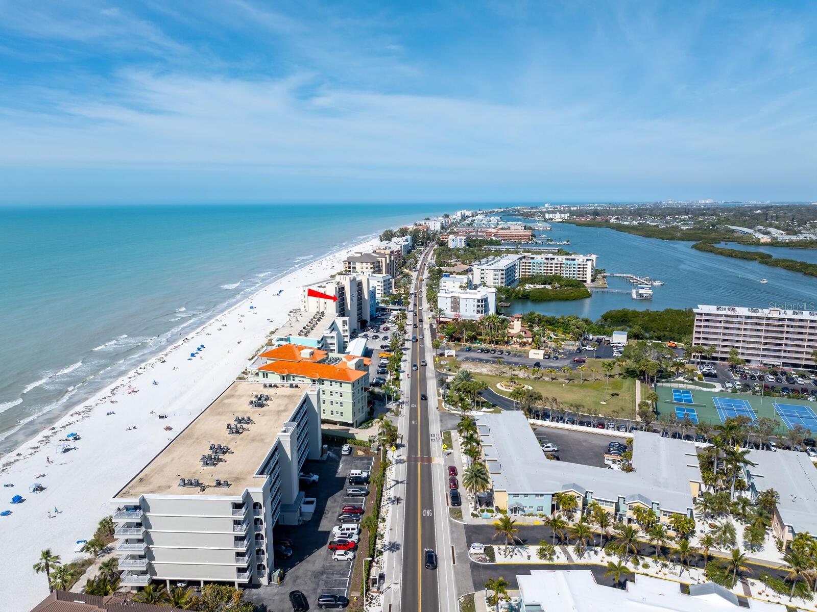 TAHITIAN TOWERS CONDO - Residential