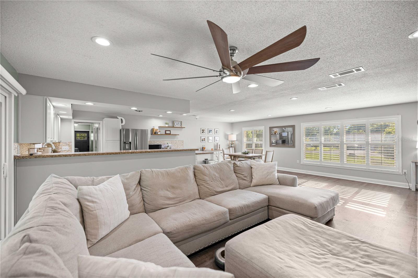 PINE RIDGE ESTATE - Residential