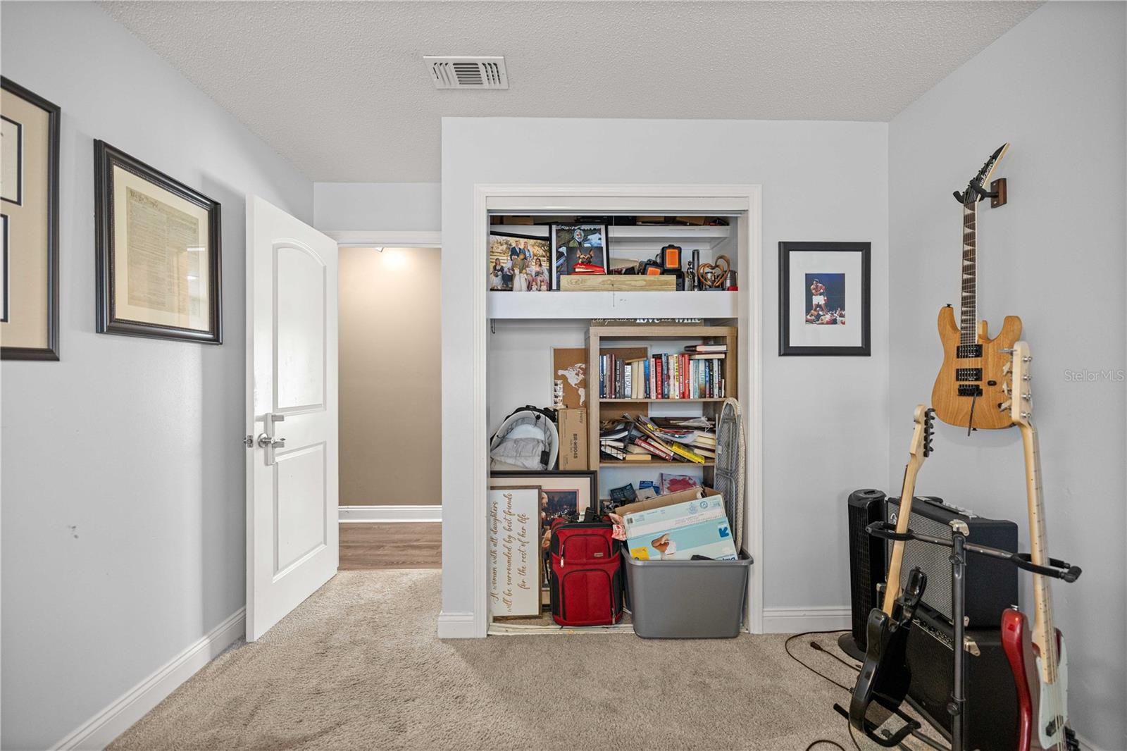 PINE RIDGE ESTATE - Residential