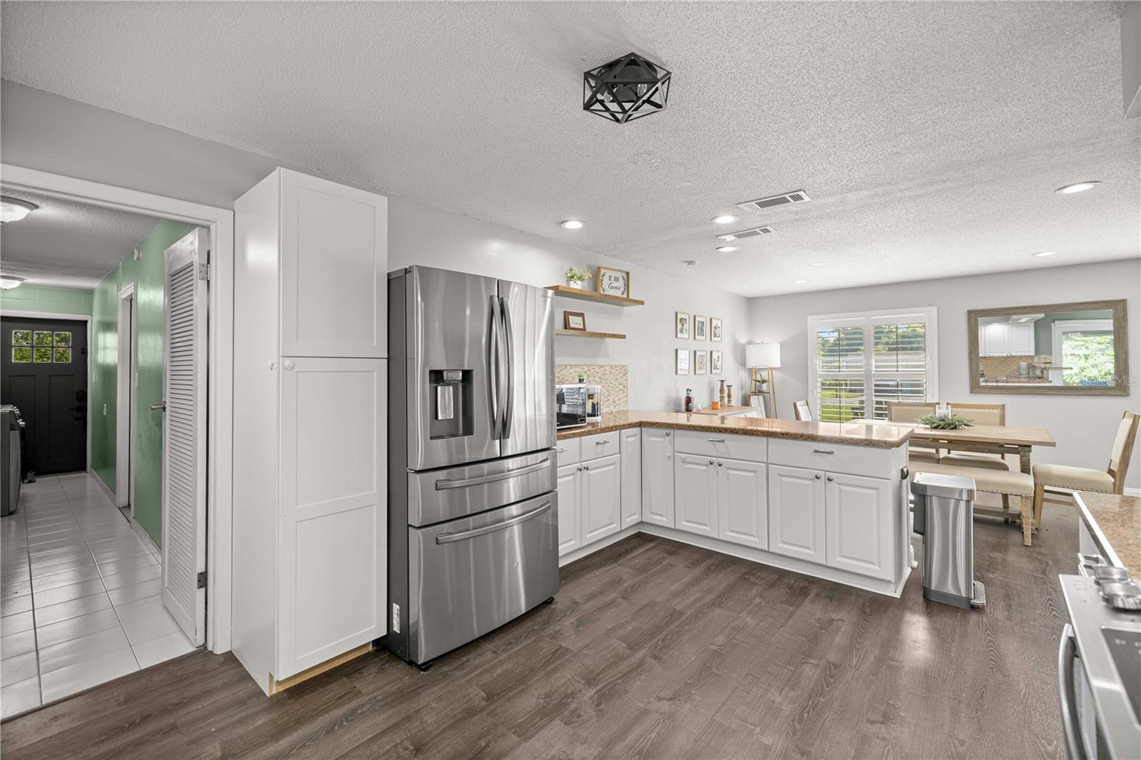 PINE RIDGE ESTATE - Residential