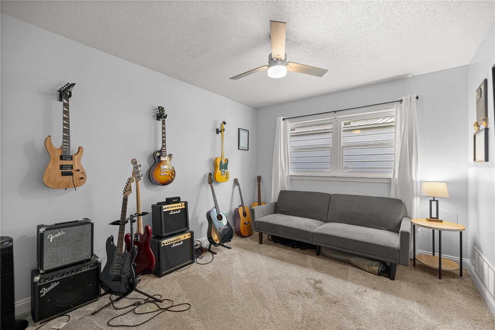 PINE RIDGE ESTATE - Residential