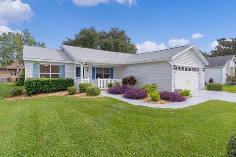 Photo of 1003 Del Mar Drive, Lady Lake, FL 32159 (MLS # G5101990)