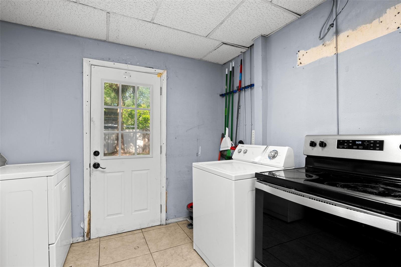 OAKFORD - Residential