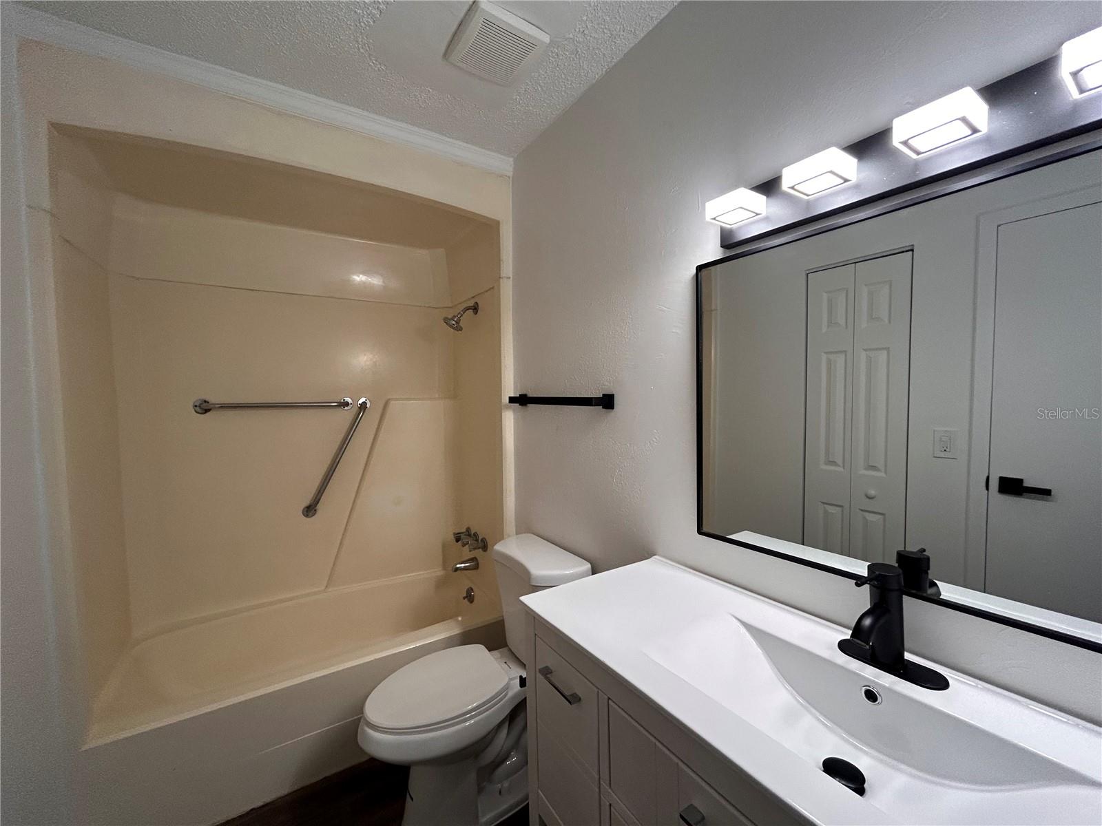 OAKS - Residential Lease