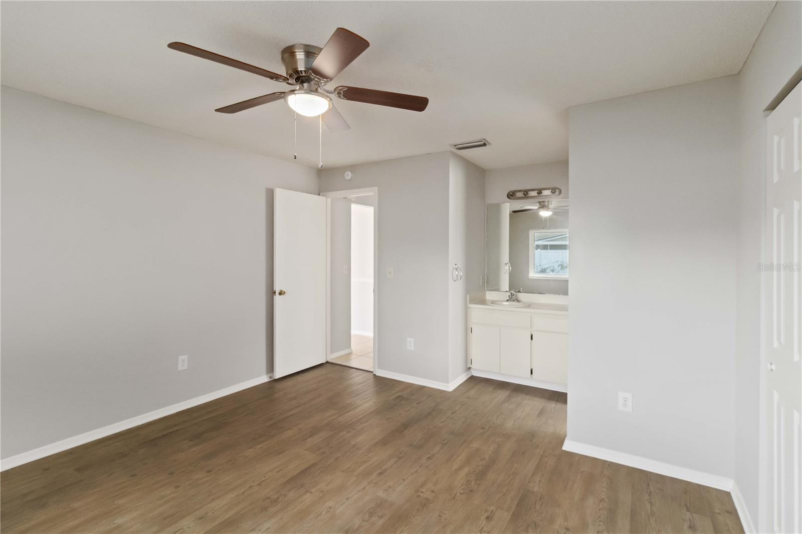 COUNTRY VILLAGE UNIT 2 - Residential