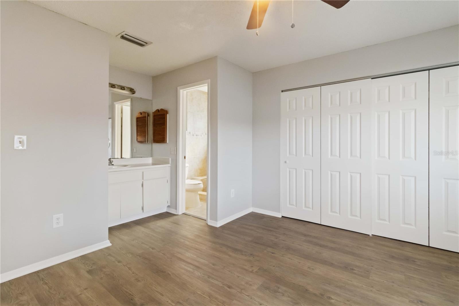 COUNTRY VILLAGE UNIT 2 - Residential