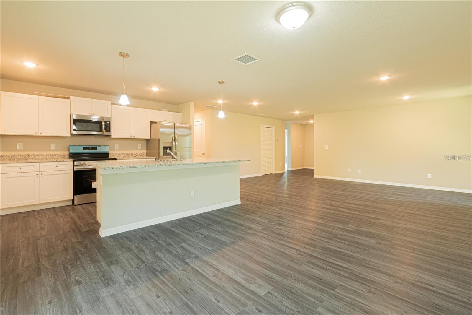 PORT CHARLOTTE SUB 51 - Residential Lease