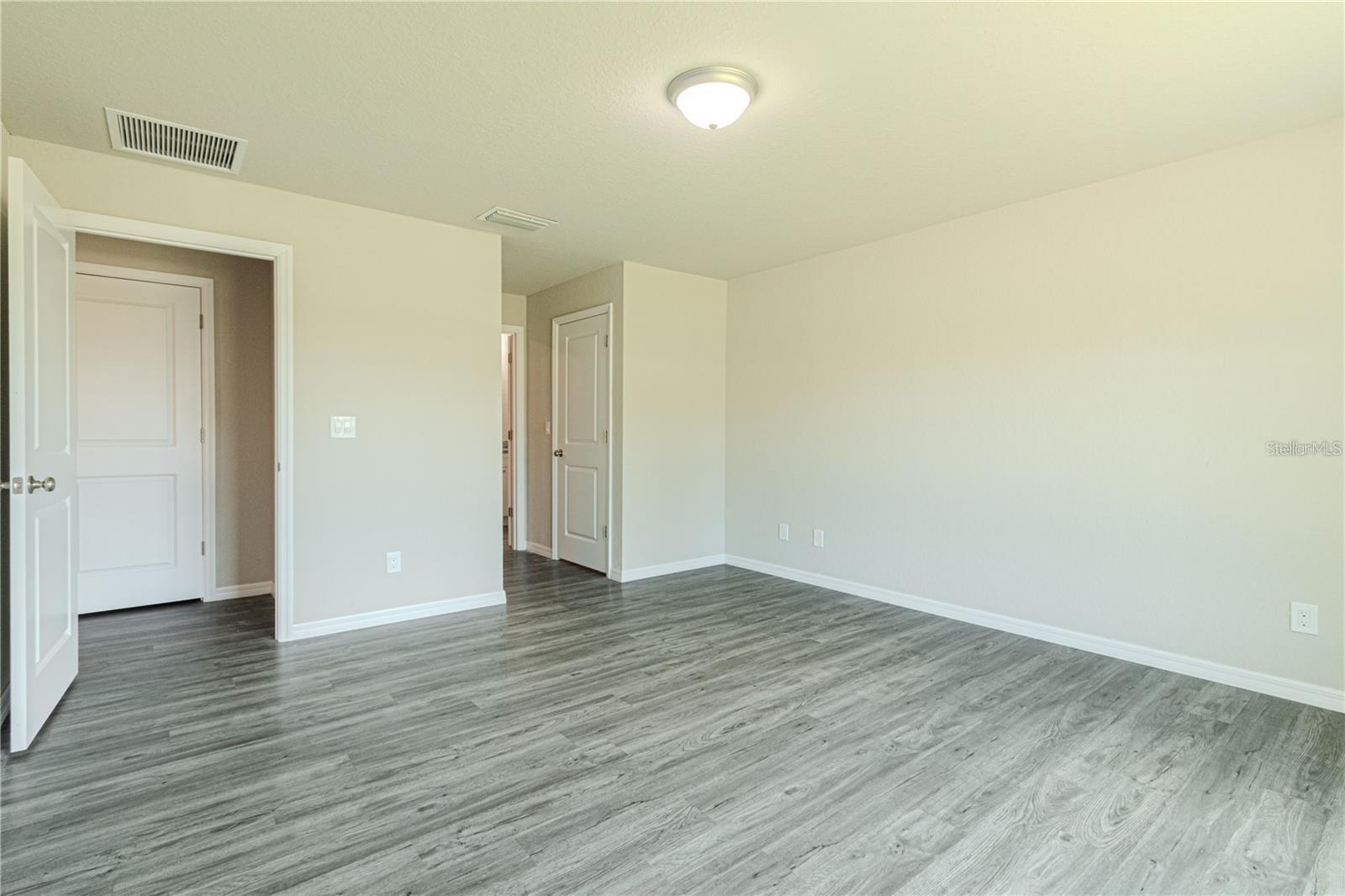 PORT CHARLOTTE SUB 51 - Residential Lease