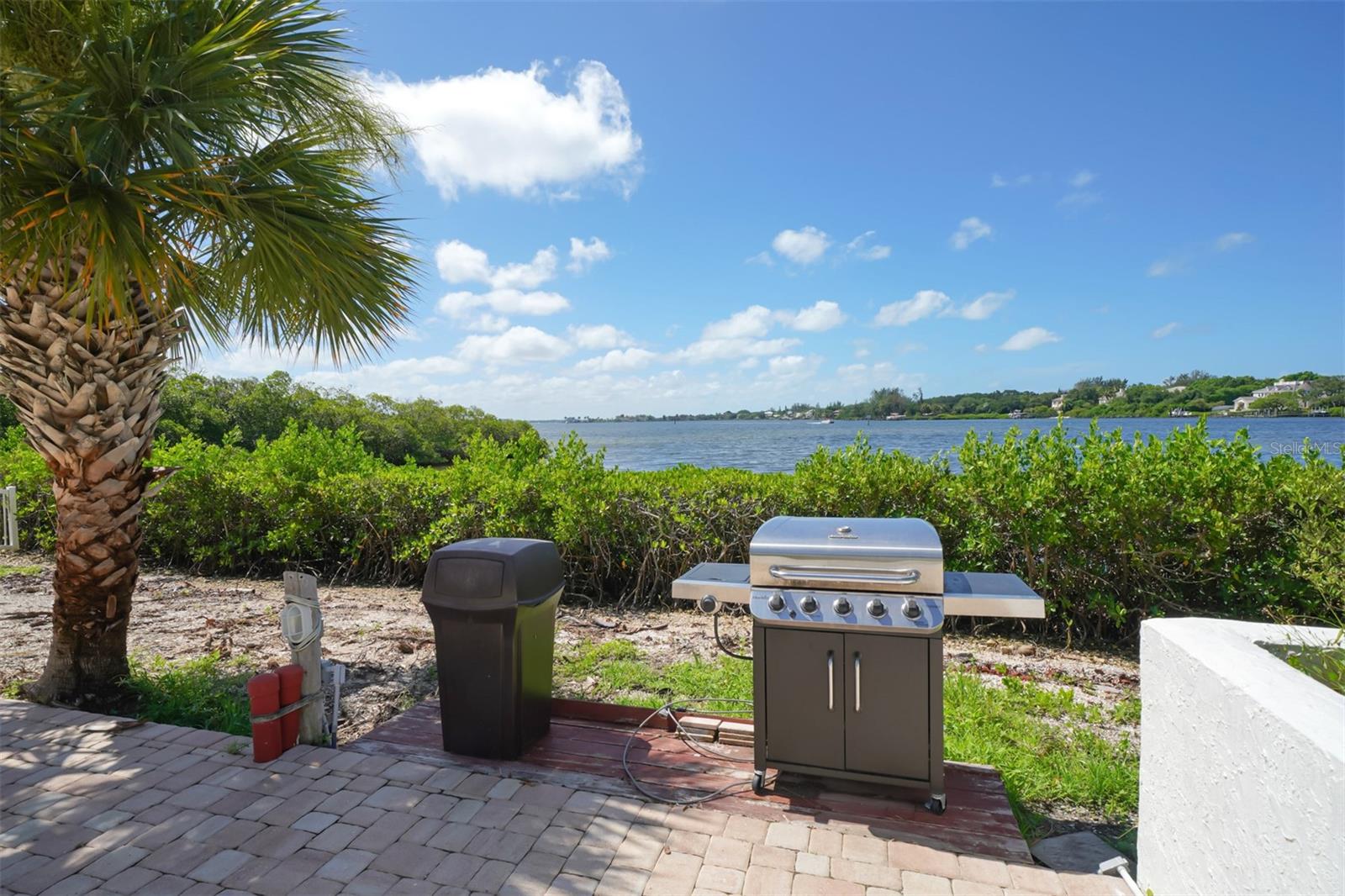 CASTEL DEL MARE - Residential Lease