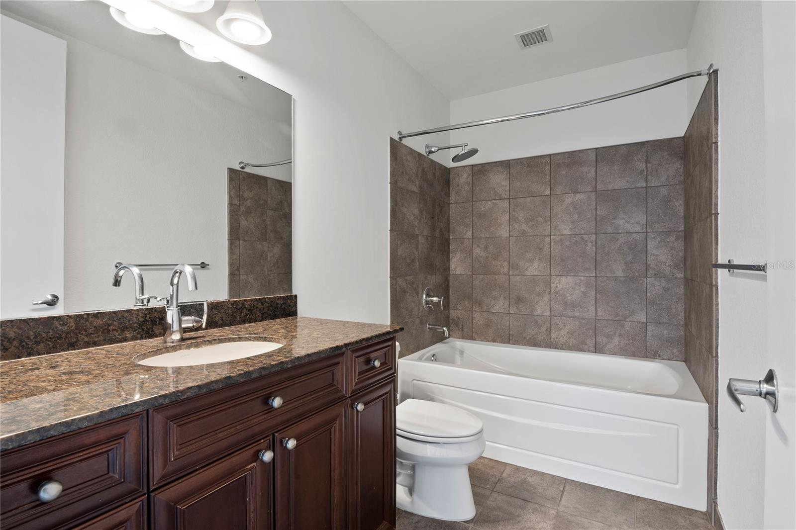 VUE/LK EOLA - Residential