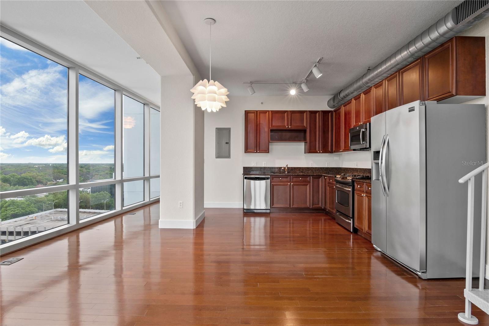 VUE/LK EOLA - Residential