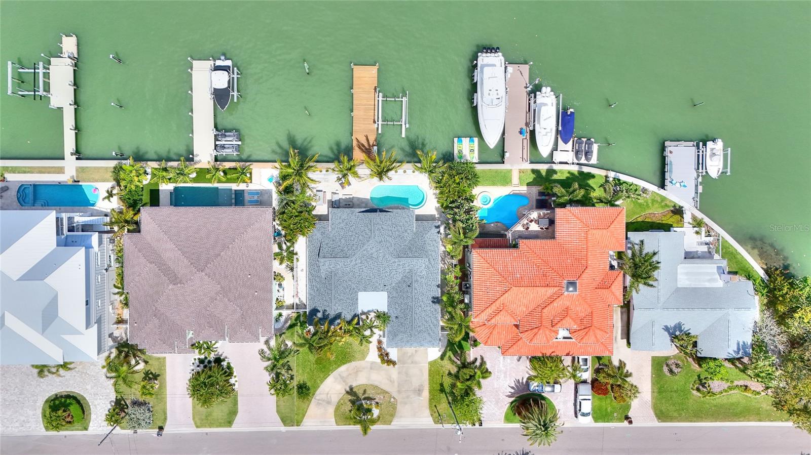 BEL-HARBOR - Residential