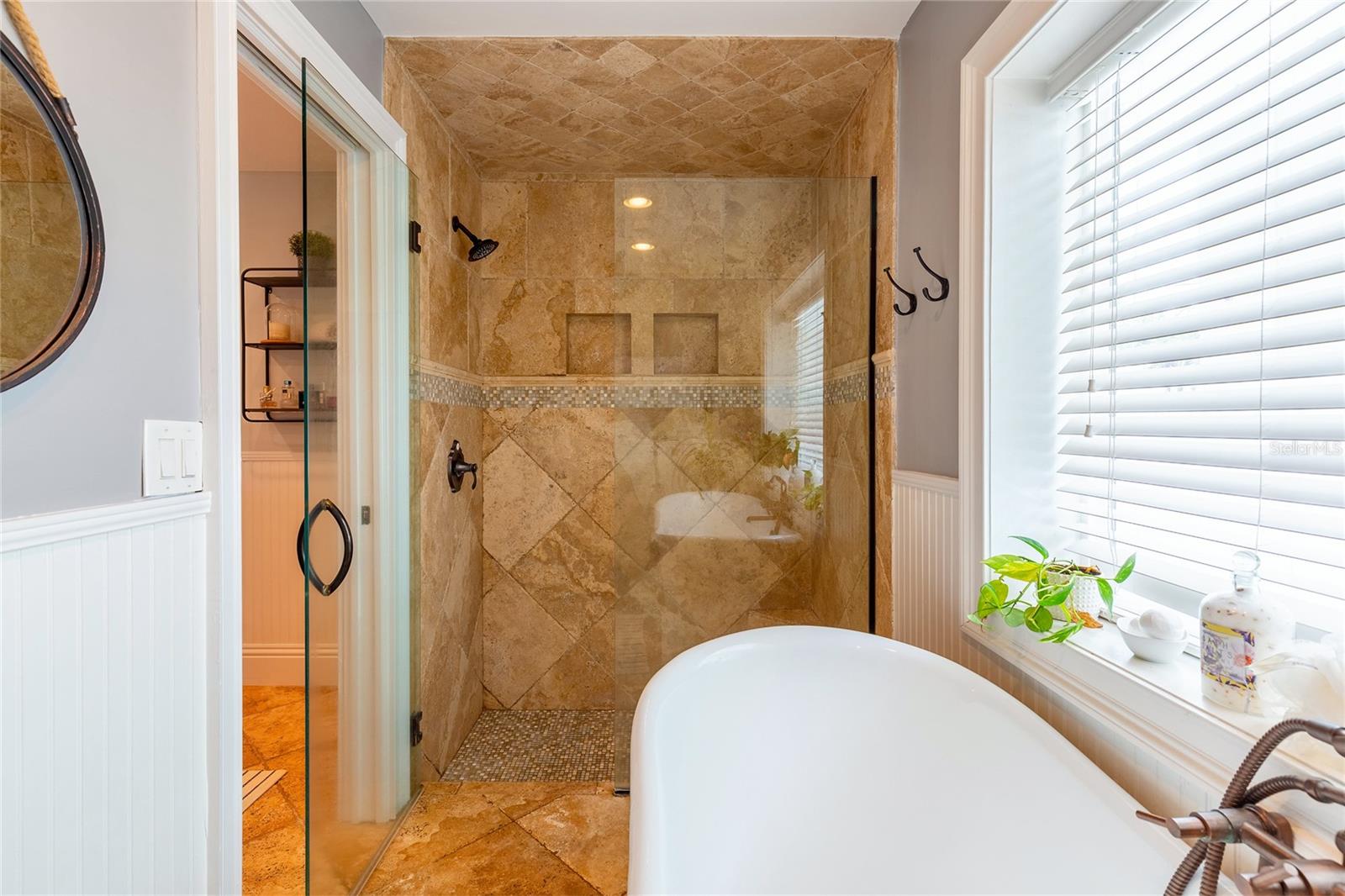 BEL-HARBOR - Residential