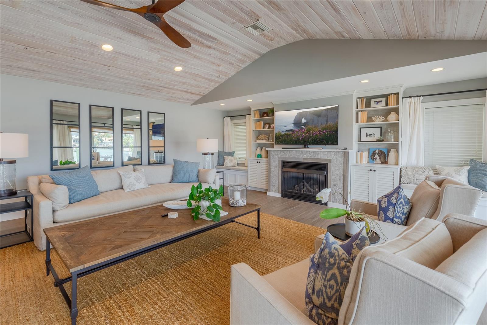 BEL-HARBOR - Residential