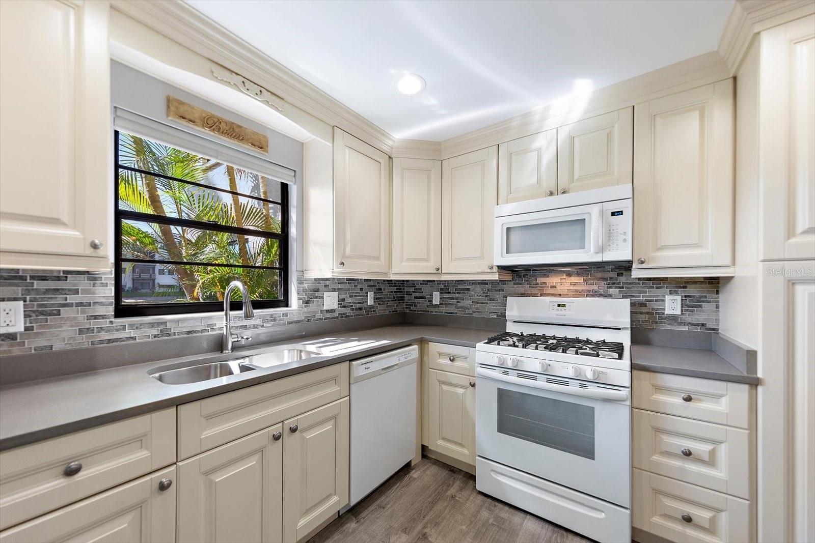 TERRACE PARK OF FIVE TOWNS - Residential