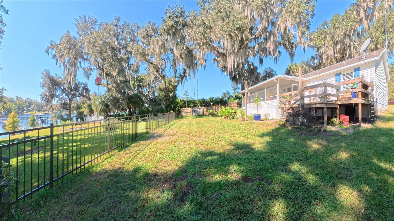 LITTLE ORANGE LAKE - Residential