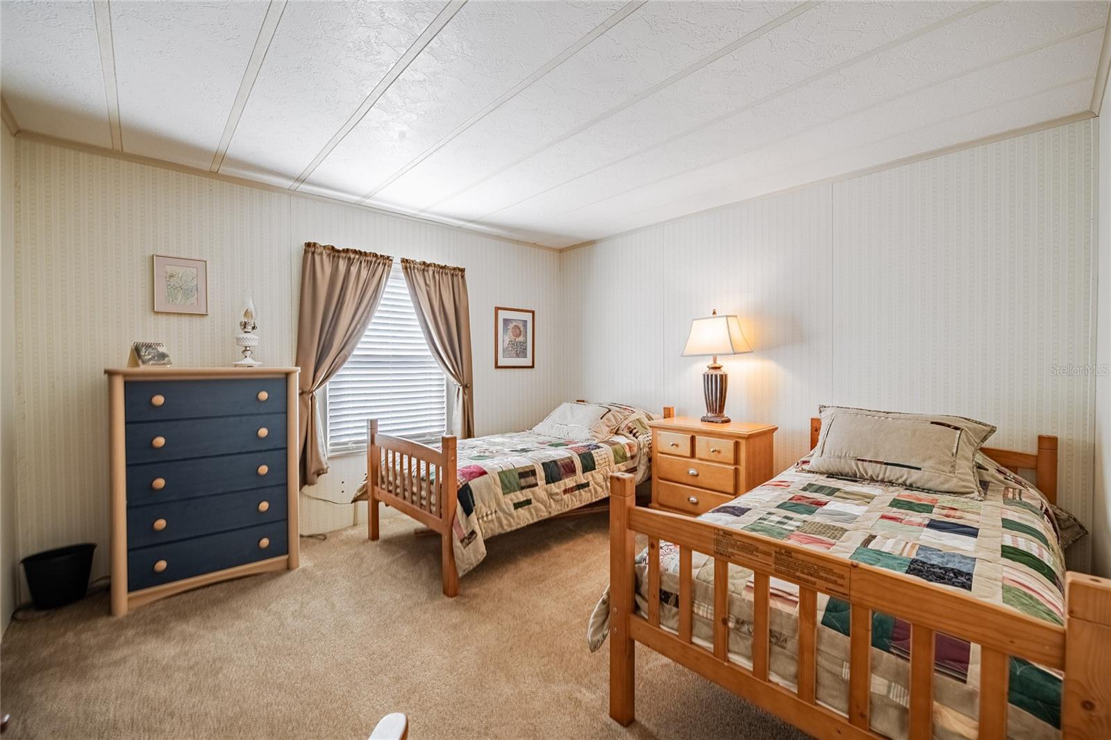 FOXWOOD LAKE ESTATES PH 01 - Residential