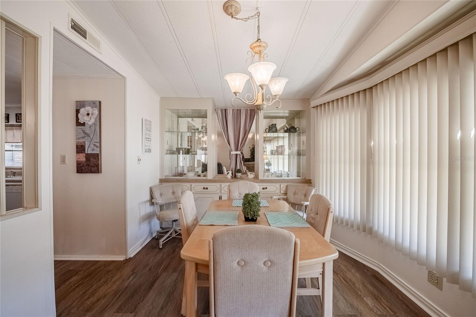 FOXWOOD LAKE ESTATES PH 01 - Residential