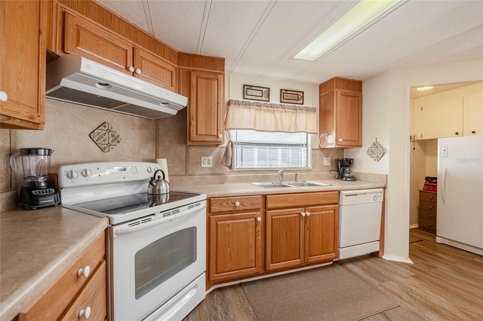 FOXWOOD LAKE ESTATES PH 01 - Residential