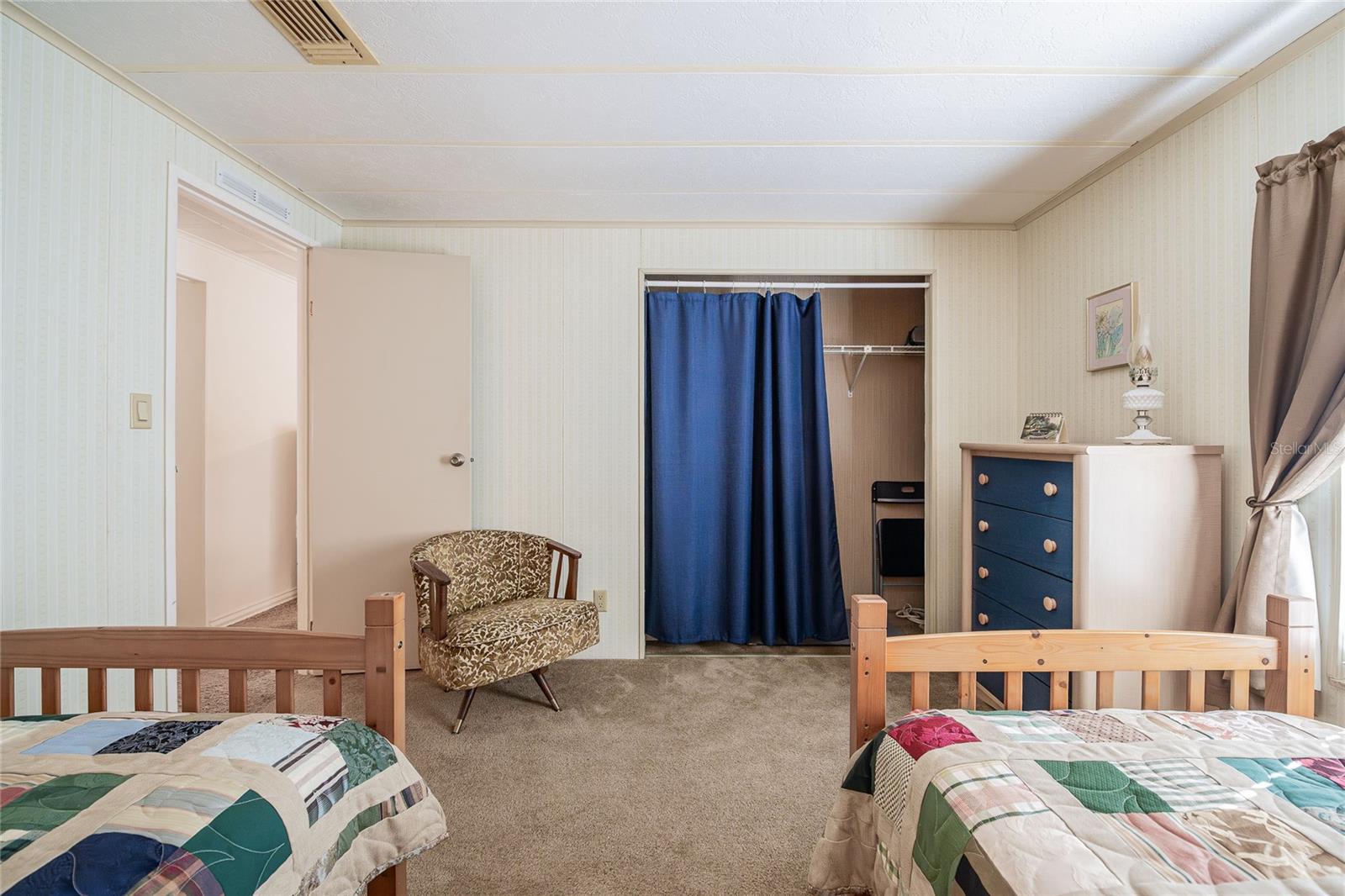 FOXWOOD LAKE ESTATES PH 01 - Residential