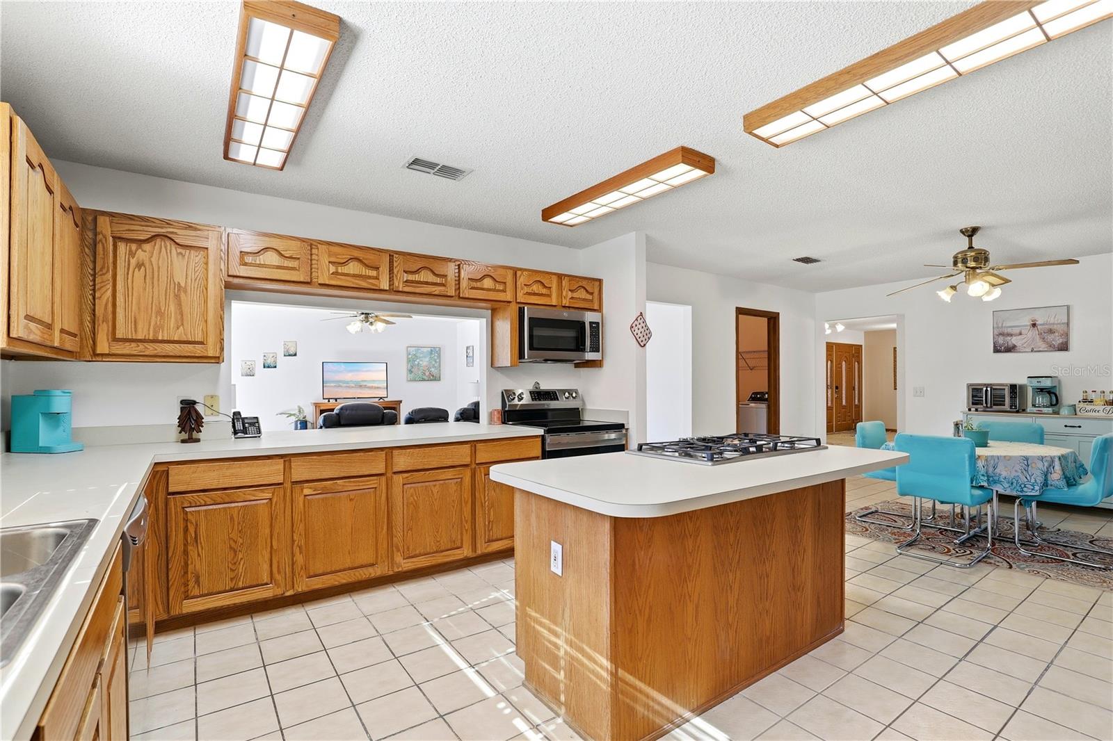 BAY LAKE RANCH UNIT 2 - Residential