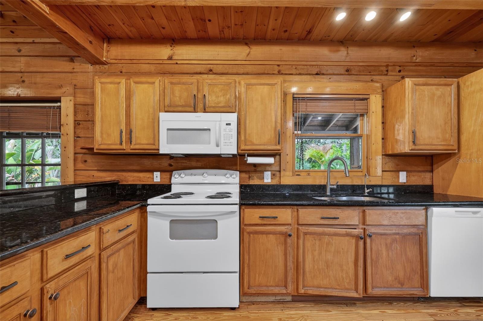 MYAKKA VALLEY RANCHES - Residential