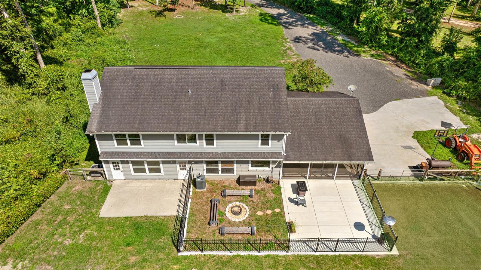 REDDING CIRCLE - Residential