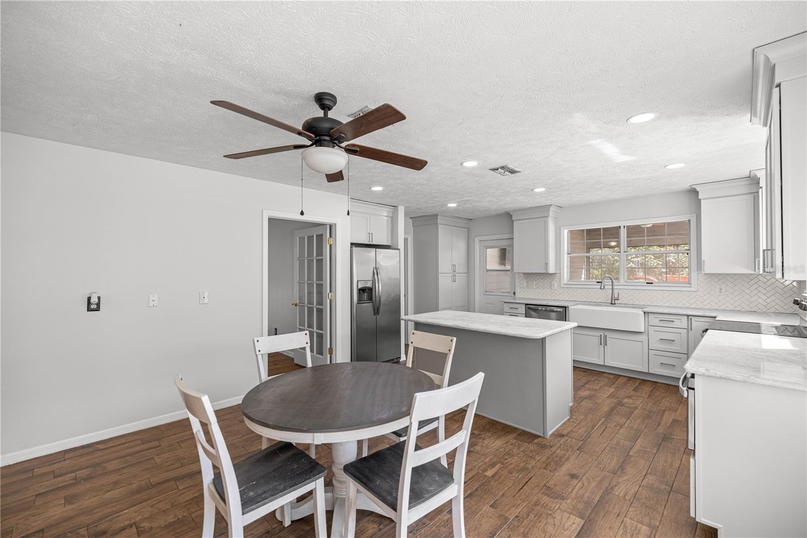 REDDING CIRCLE - Residential