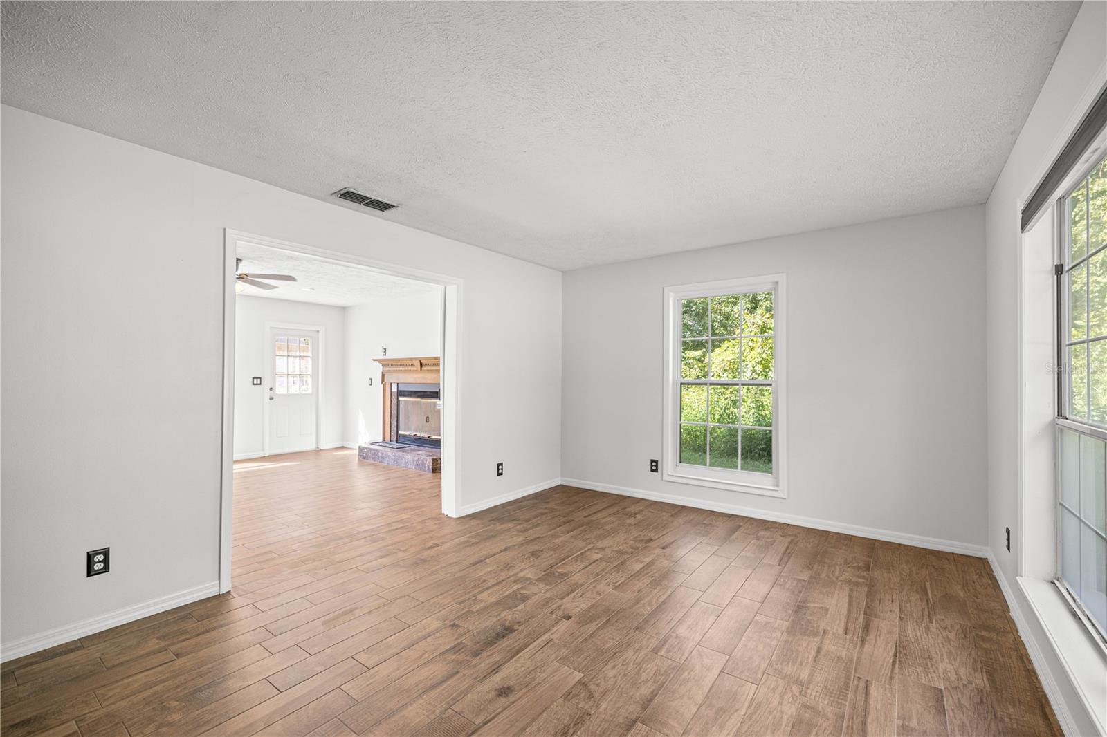 REDDING CIRCLE - Residential