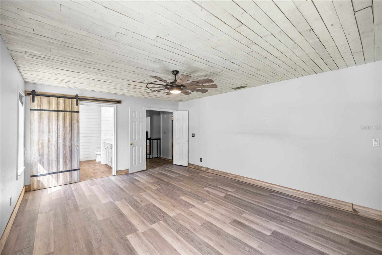 REDDING CIRCLE - Residential