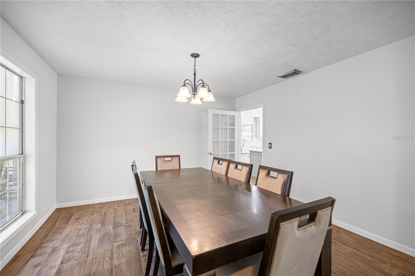 REDDING CIRCLE - Residential