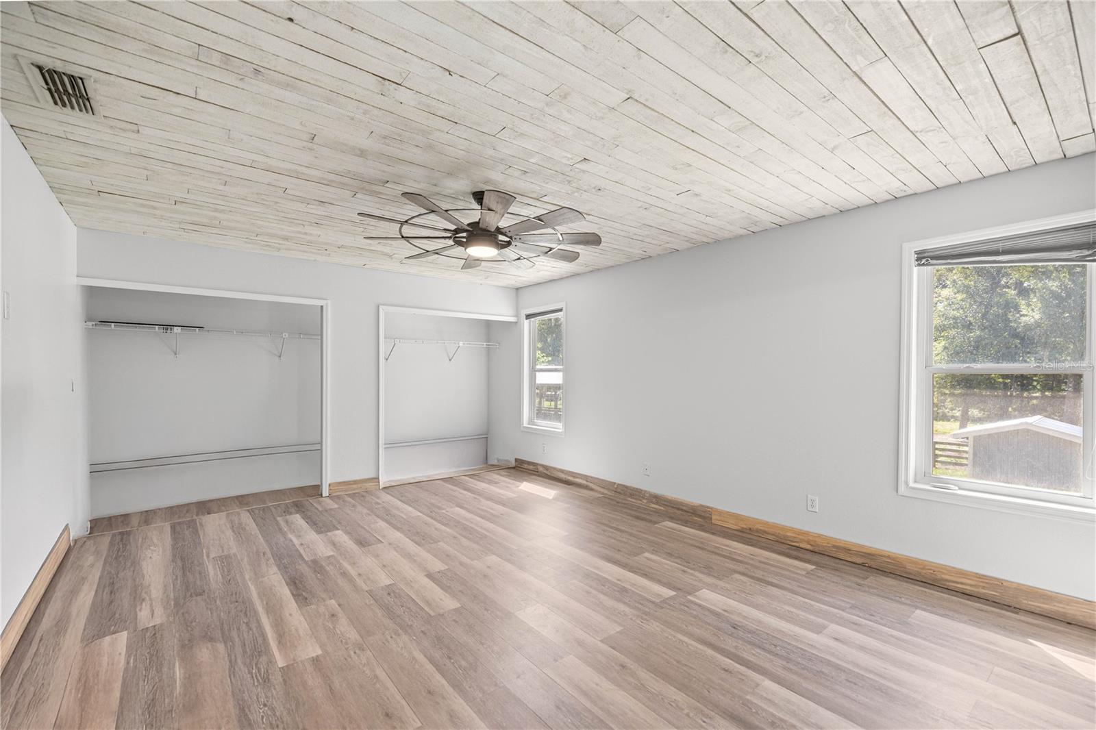 REDDING CIRCLE - Residential