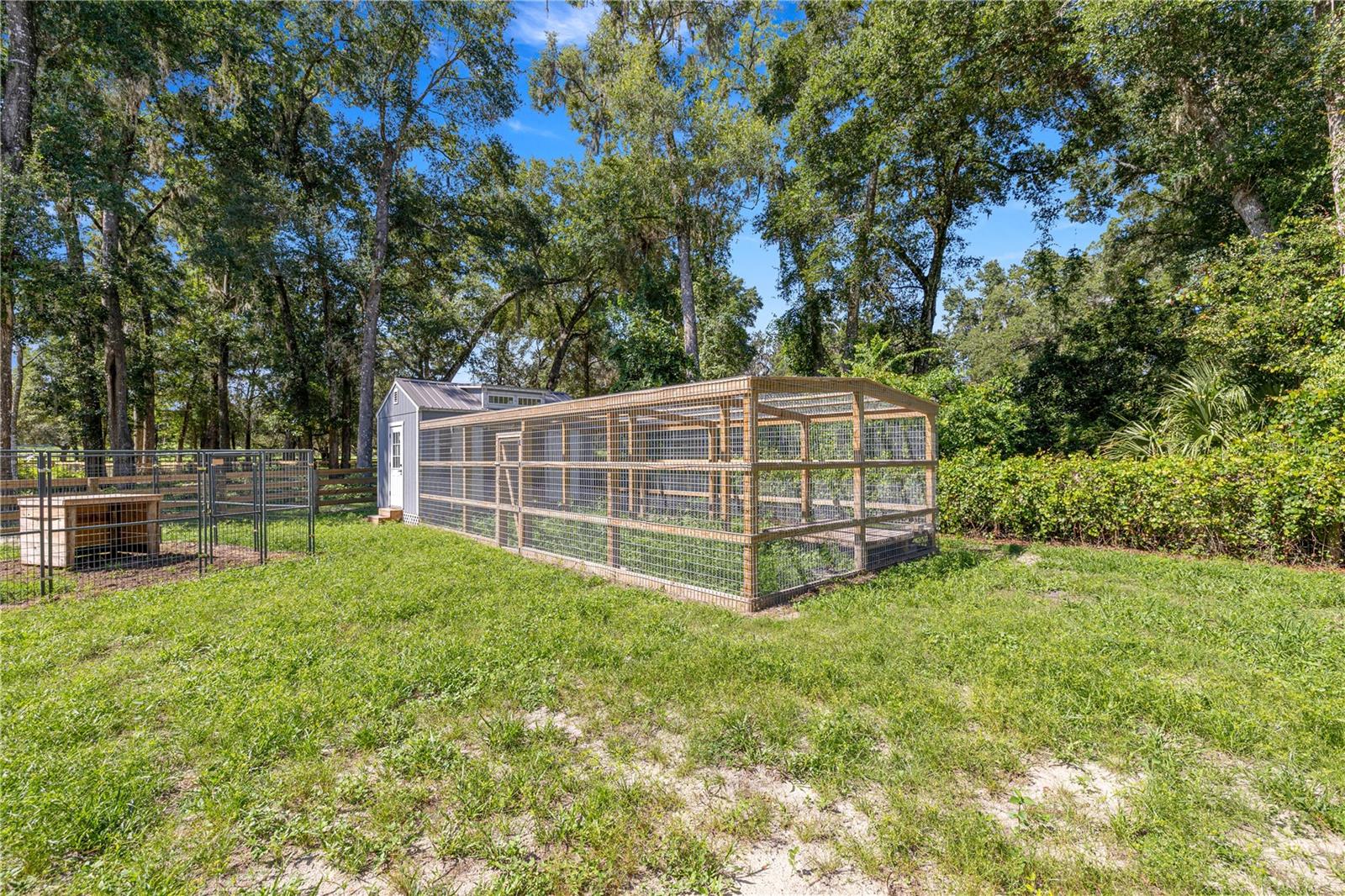 REDDING CIRCLE - Residential