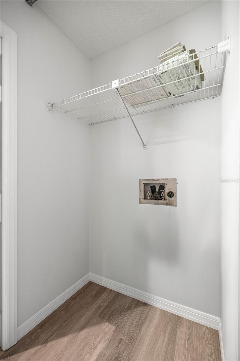 REDDING CIRCLE - Residential